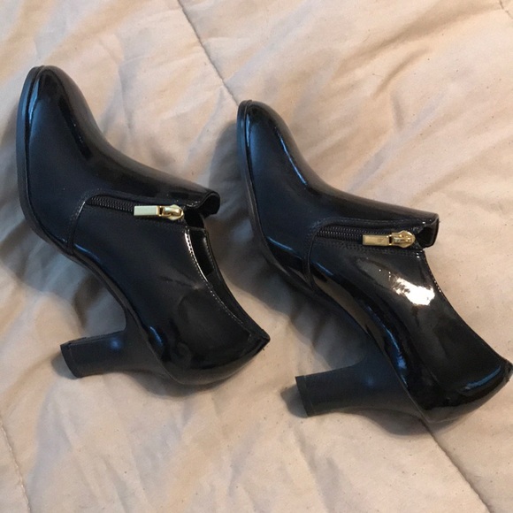 Aj Valenci Shoes - NWOT Patent Leather Shoeties